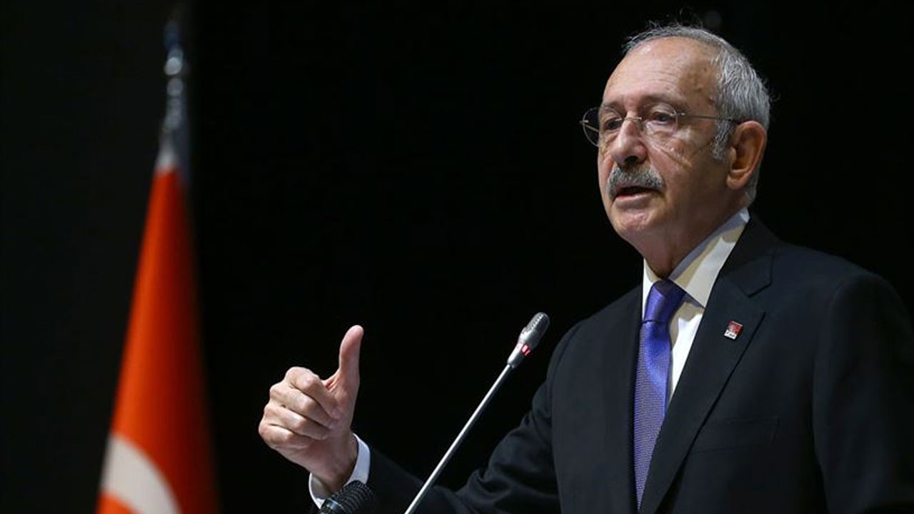 Eski CHP Genel Başkanı Kemal Kılıçdaroğlu'nun "hakaret" suçundan yargılandığı dava düştü