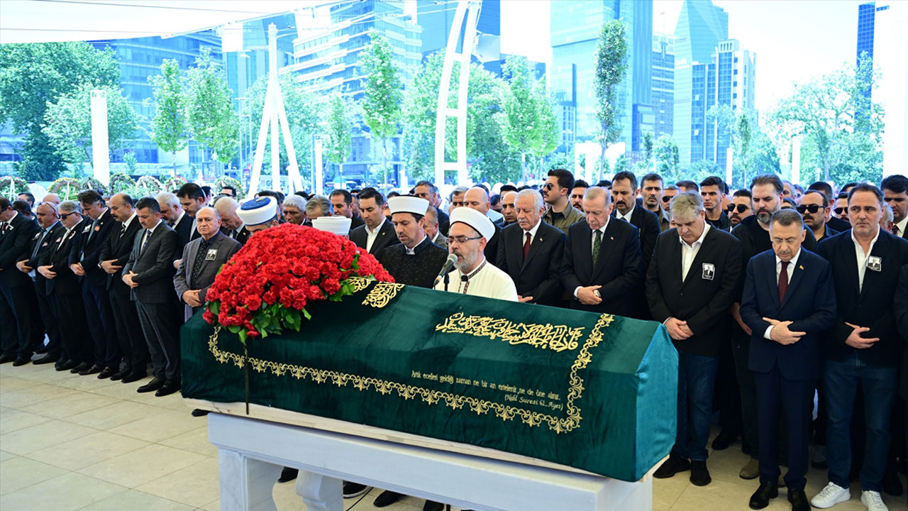 Cumhurbaşkanı Erdoğan, Özer Uçuran Çiller'in cenaze törenine katıldı