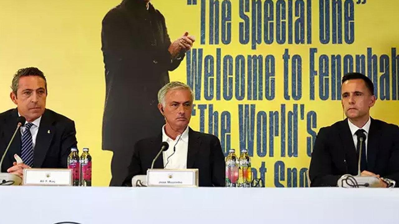 Fenerbahçe Teknik Direktörü Jose Mourinho'dan transfer ve kadro açıklamaları! İstemediği 2 futbolcuyu söyledi