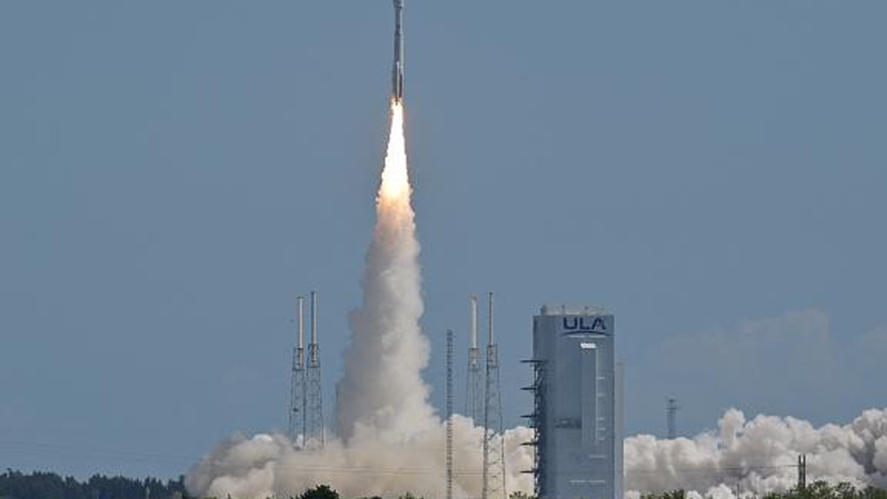 Boeing'in Starliner mekiği ilk kez uzaya fırlatıldı