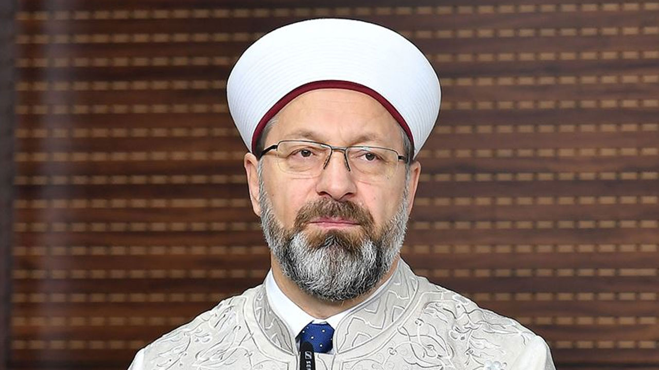 Umre dönemi başlıyor! Diyanet İşleri Başkanı Ali Erbaş tarihi duyurdu