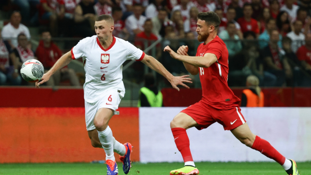 Milliler hazırlık maçında Polonya'ya son anlarda boyun eğdi