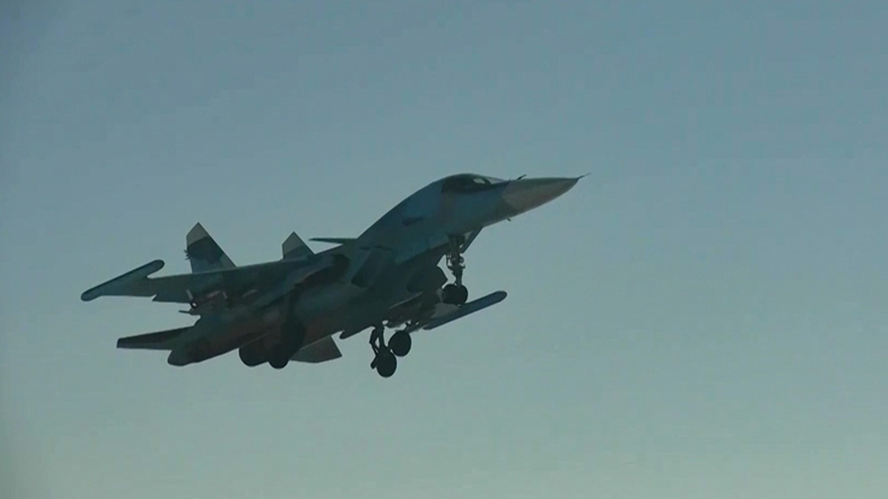 Rusya'da Su-34 savaş uçağı düştü, pilotları öldü