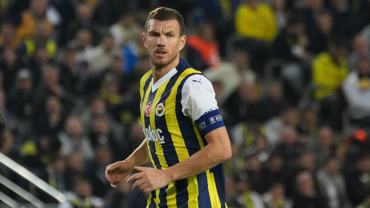 Edin Dzeko kararını verdi! Mourinho'yla görüşmüştü