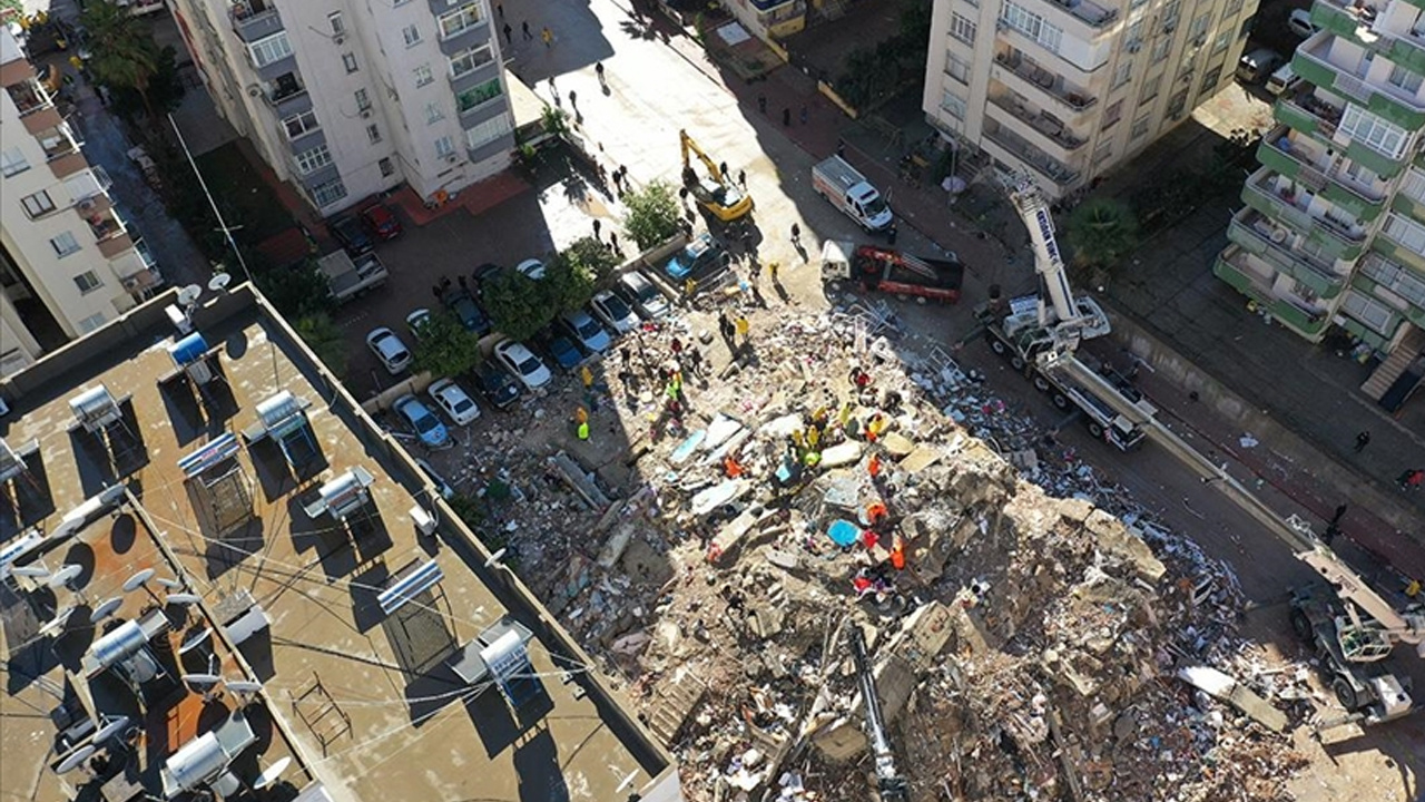 96 kişi hayatını kaybetmişti! Depremde yıkılan Alpargün Apartmanı'nın kolonlarında yeterince demir kullanılmamış