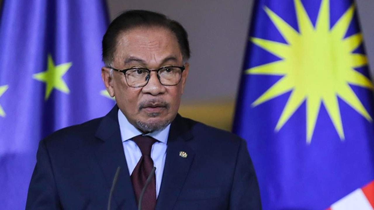 Malezya Başbakanı Enver İbrahim Çin çin 'gerçek dost' dedi