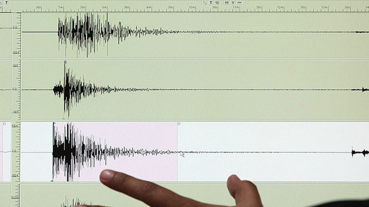 Akdeniz'de panik yaratan deprem! AFAD duyurdu