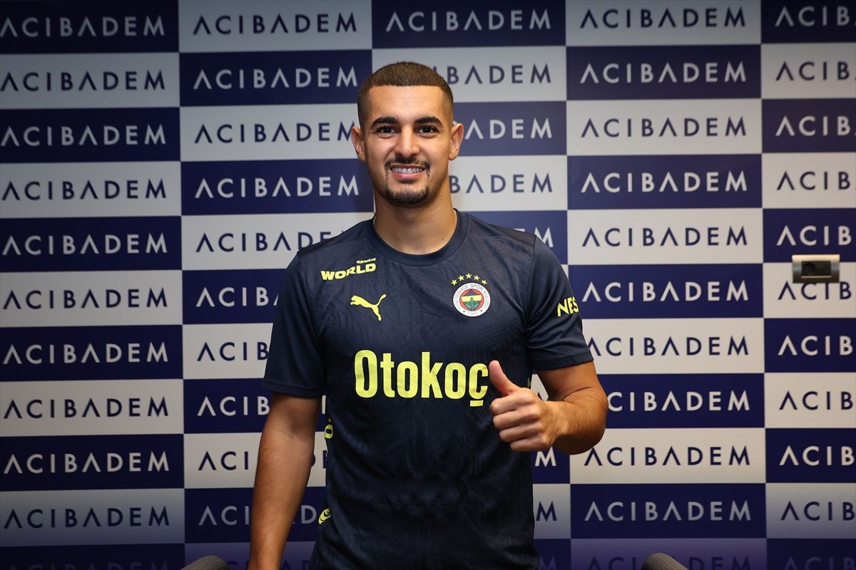 Fenerbahçe'de sezon öncesi sağlık kontrolü! Futbolcular arasında yeni transfer Levent Mercan da yer aldı