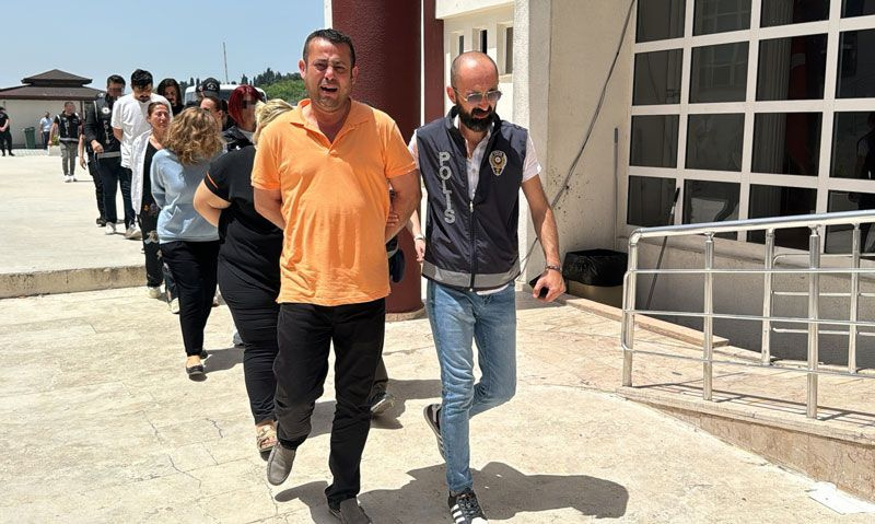 Yaprak Dökümü'nün Ahmet'i Yusuf Atala tutuklandı 10 milyar liralık vurgun