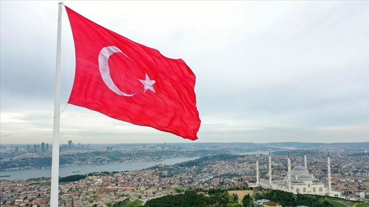 Mehmet Şimşek 'başardık' dedi Türk bayrağı emojisi ile paylaştı Türkiye'ye güzel haber