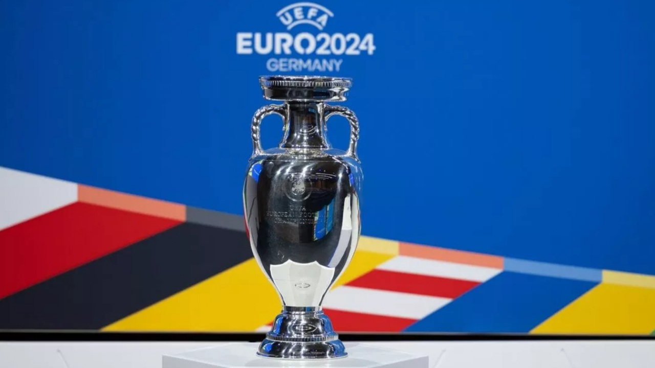 UEFA acımadı, cezayı kesti! İşte EURO 2024'te taraftarlar yüzünden ceza yiyen takımlar