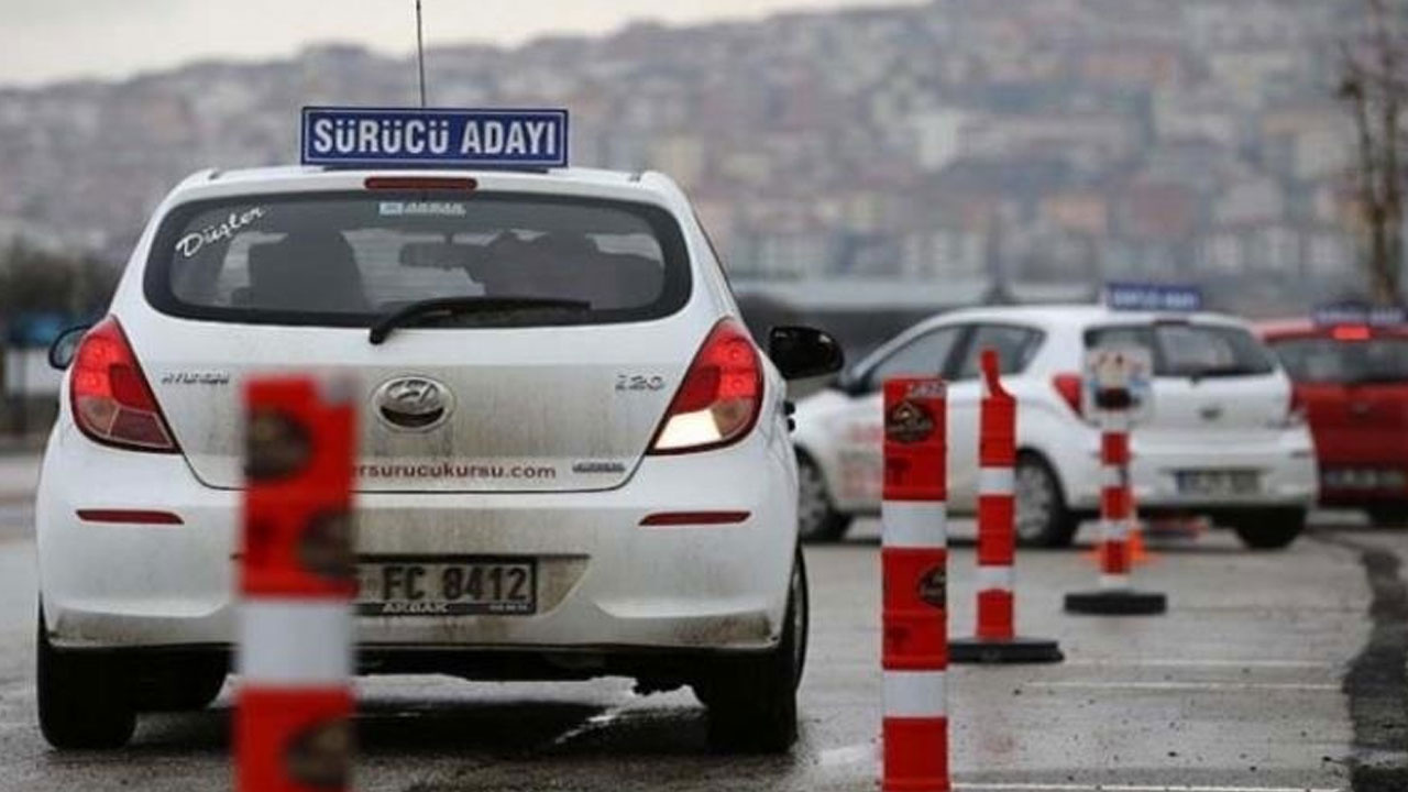 Ehliyet sınavlarına yeni düzenleme! Cezası 5 yıla çıkarıldı