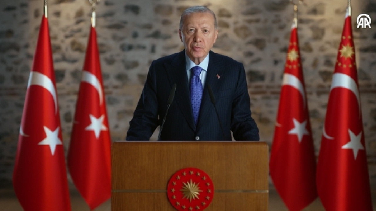Cumhurbaşkanı Erdoğan: Benzer mezalimin yaşanmaması için Srebrenitsa'yı unutmayacağız