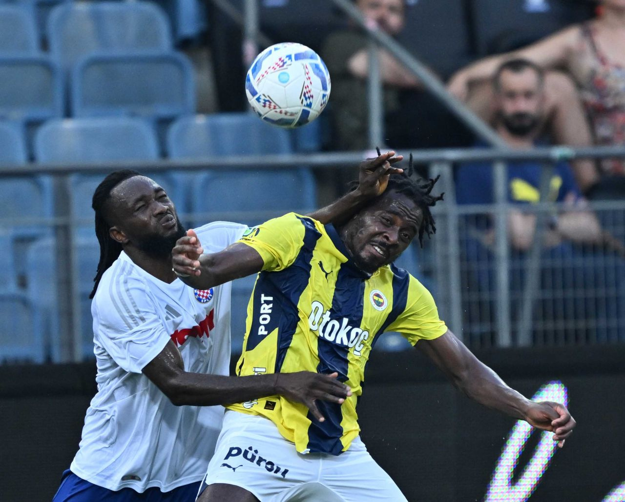 Fenerbahçe'de 3 futbolcu kadro dışı... Mourinho, Hajduk Split'e yenilgi sonrası o isimlerin üzerini çizdi!