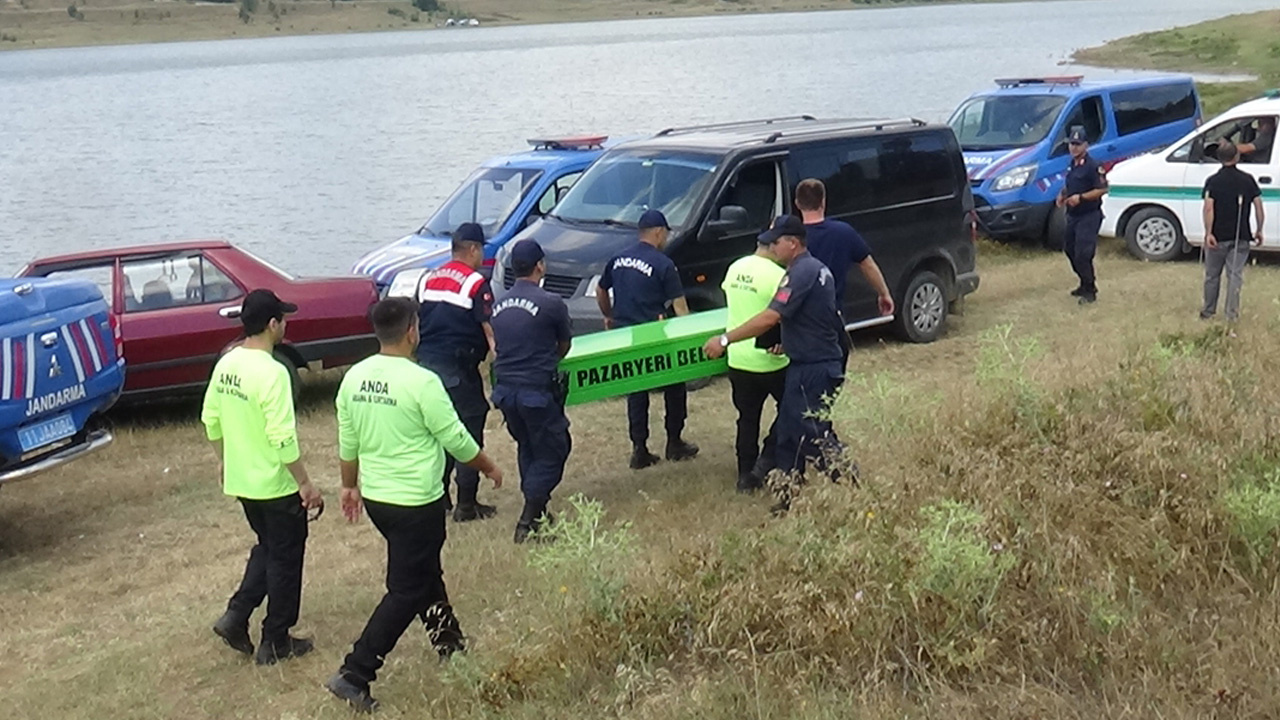Bilecik’te baraja düşen otomobildeki çocuk öldü