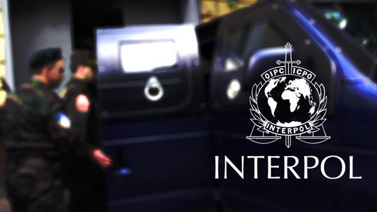Interpol'ün kırmızı bültenle aradığı Rus uyruklu kişi Antalya'da yakalandı