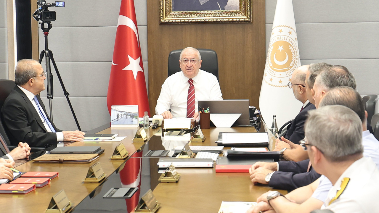 Milli Savunma Bakanı Güler: "Terör örgütü hareket edemez hale getirildi"