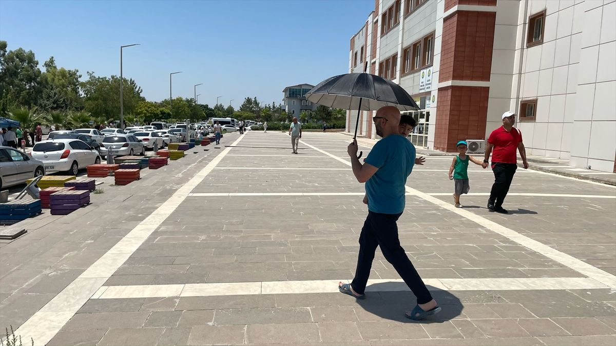 Türkiye sıcaktan kavruluyor! İstanbul'da nem etkisini ne zaman yitirecek? Meteoroloji son verileri paylaştı