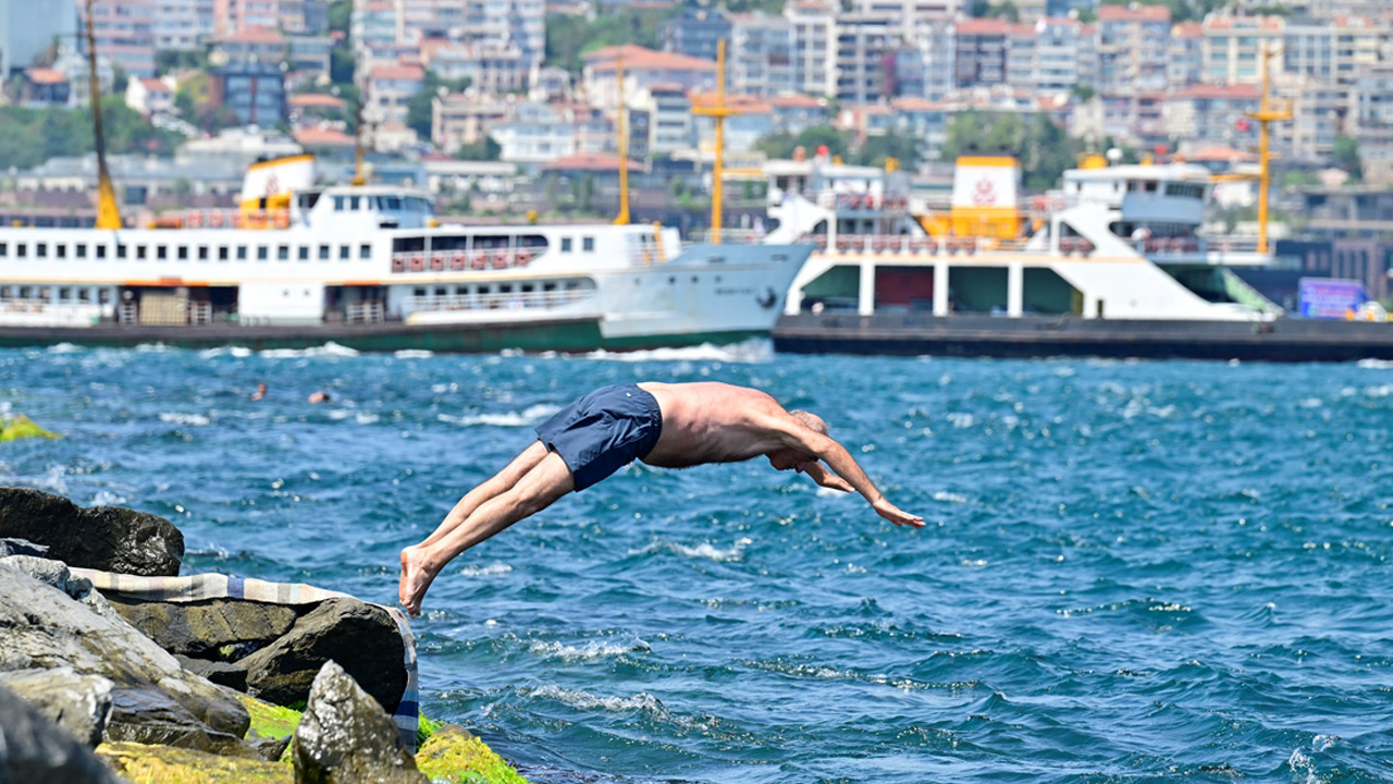 Türkiye sıcaktan kavruluyor! İstanbul'da nem etkisini ne zaman yitirecek? Meteoroloji son verileri paylaştı