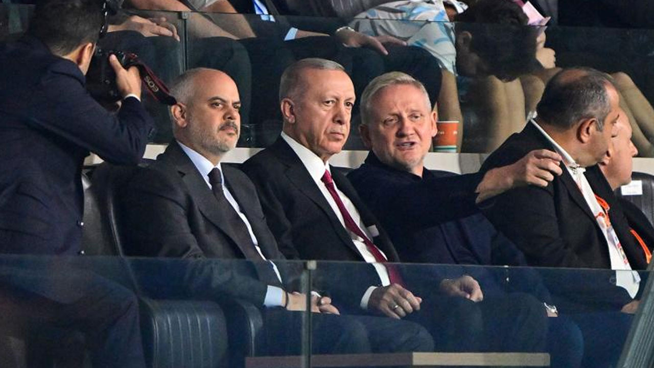 Cumhurbaşkanı Erdoğan Başakşehir maçını izledi