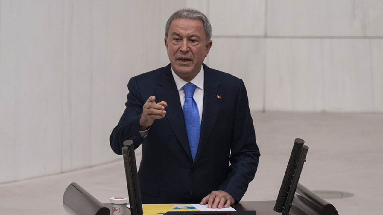 Hulusi Akar'dan CHP'li Namık Tan'ın 'Mavi Vatan masal' yanıtı