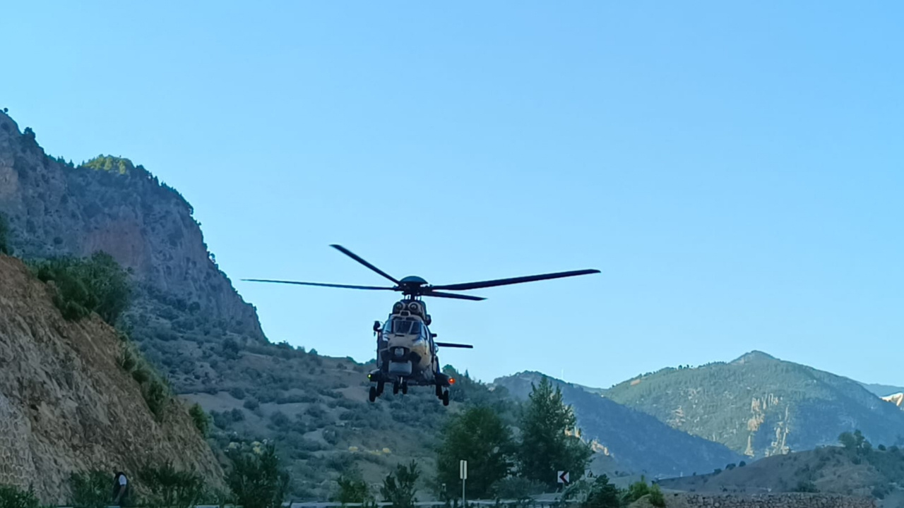 Adana'da yangın helikopteri suya düştü! Yaralılar var...