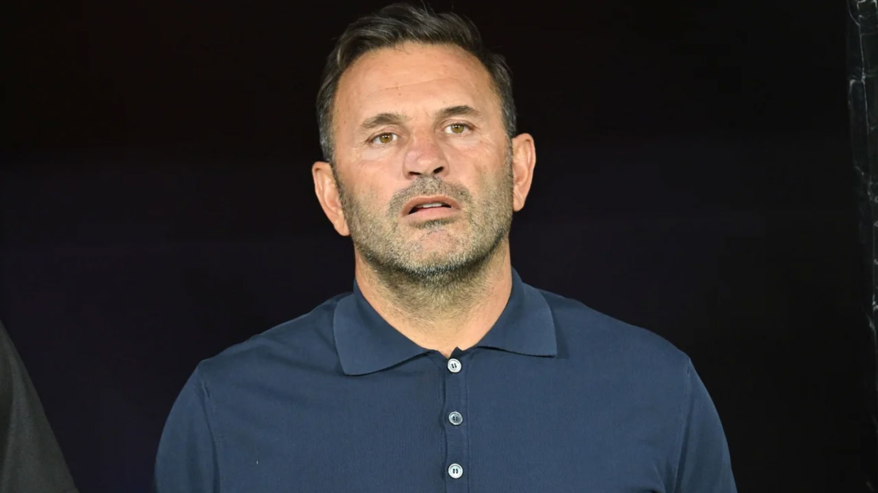 Okan Buruk: Bahane değil ama bu statta futbol oynanmaz