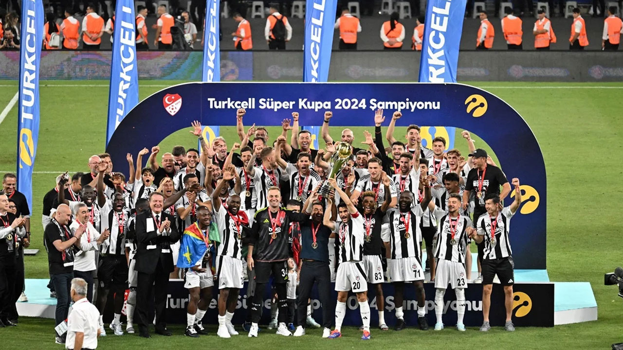 Beşiktaş, Galatasaray'ı farklı yenerek Süper Kupa'nın sahibi oldu