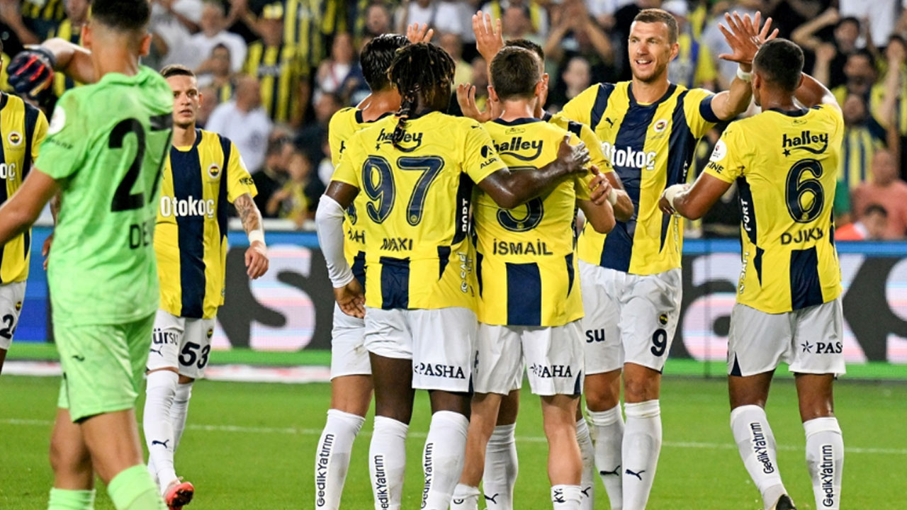 Fenerbahçe, evinde Adana Demirspor'u Dzeko'nun golüyle mağlup etti