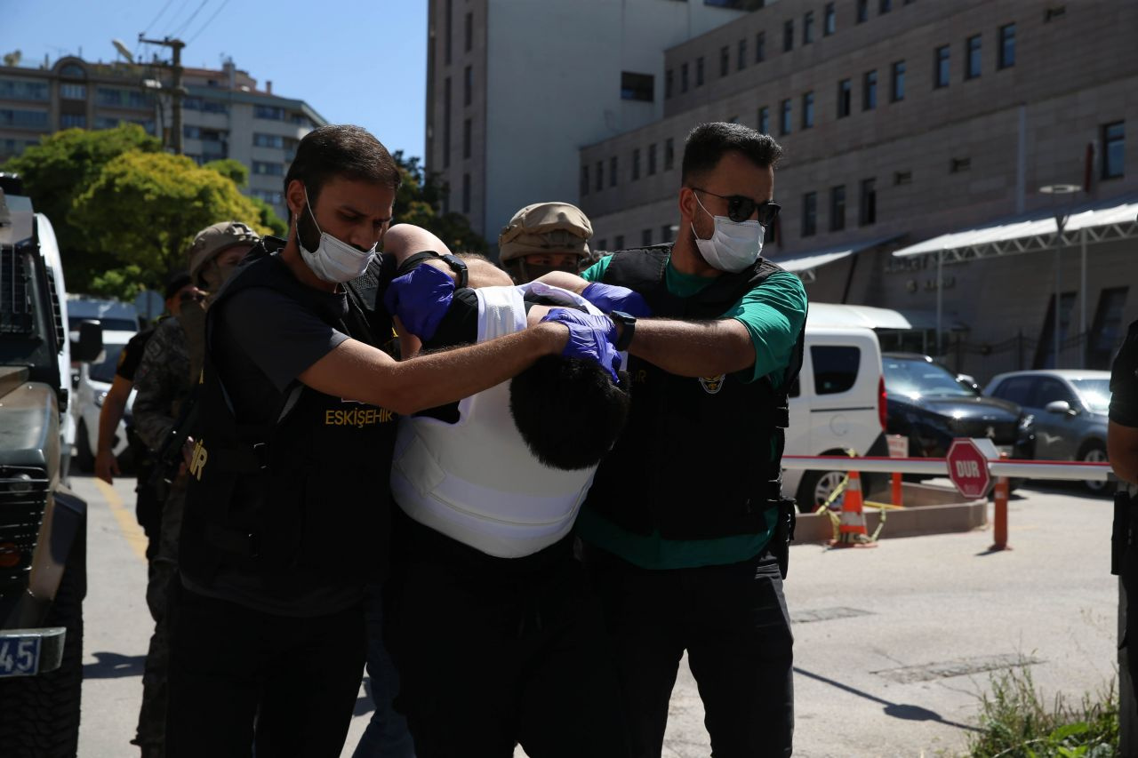 Eskişehir saldırganı Arda Küçükyetim'in ifadesi ortaya çıktı! İlk teşhis: Mizantropi