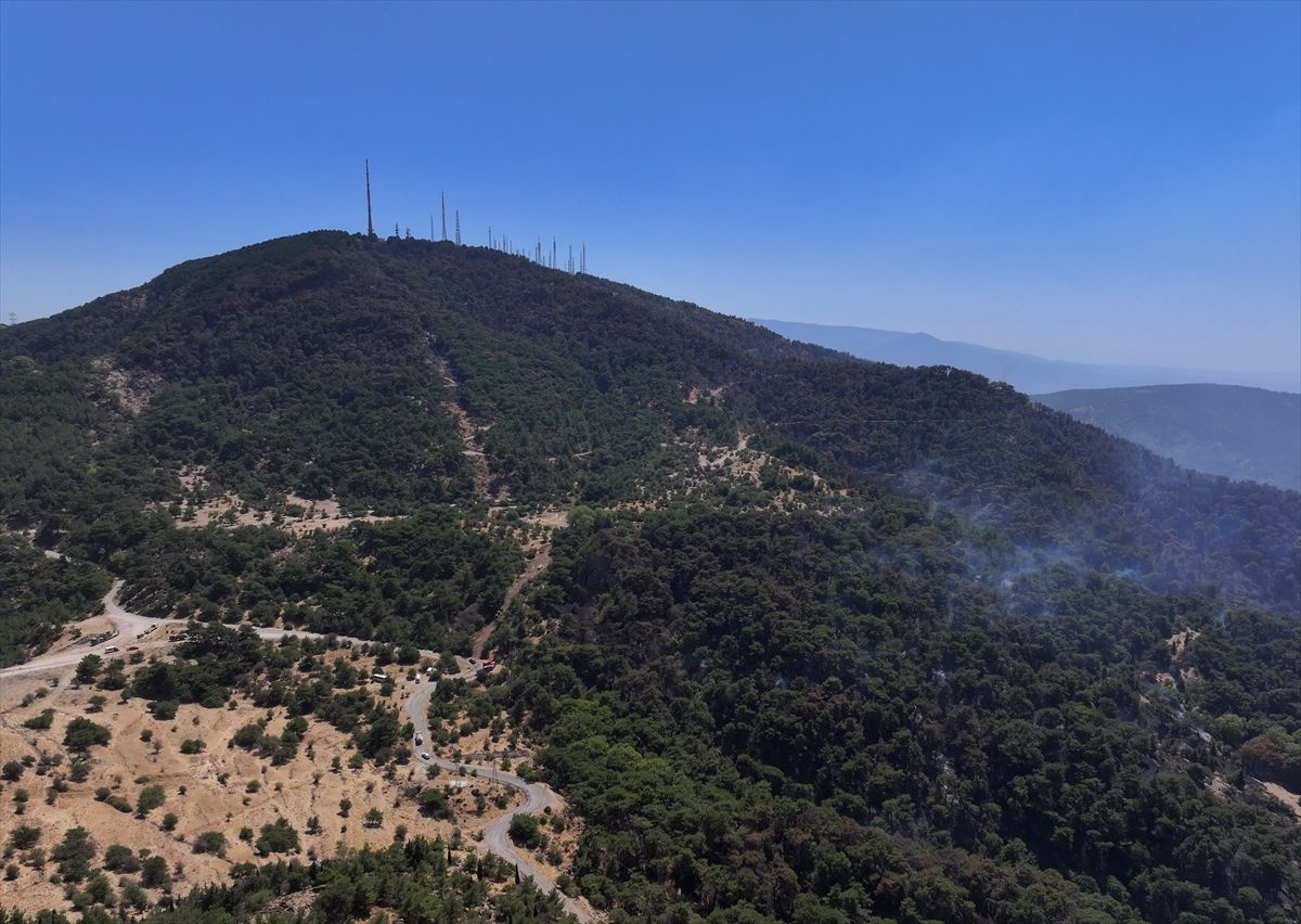 İzmir Yamanlar ve Urla ile Bolu Göynük'teki orman yangınları kontrol altına alındı