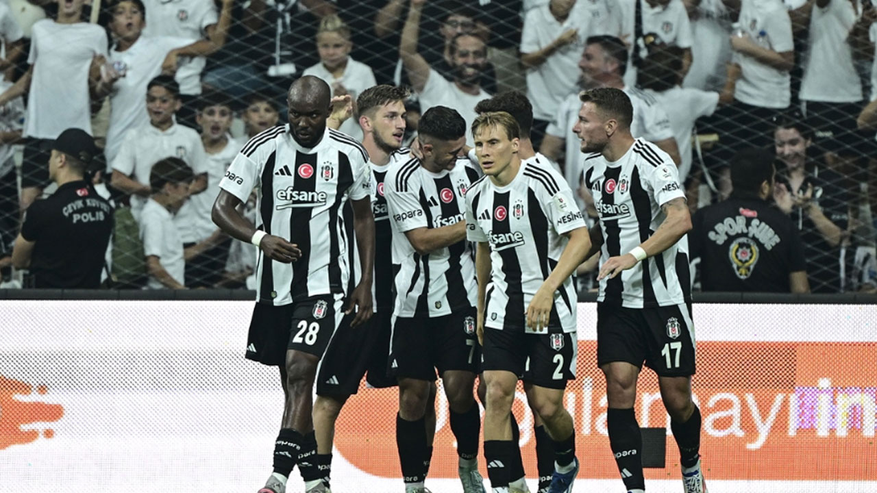 Beşiktaş geriye düştüğü maçta Antalyaspor'u mağlup etti