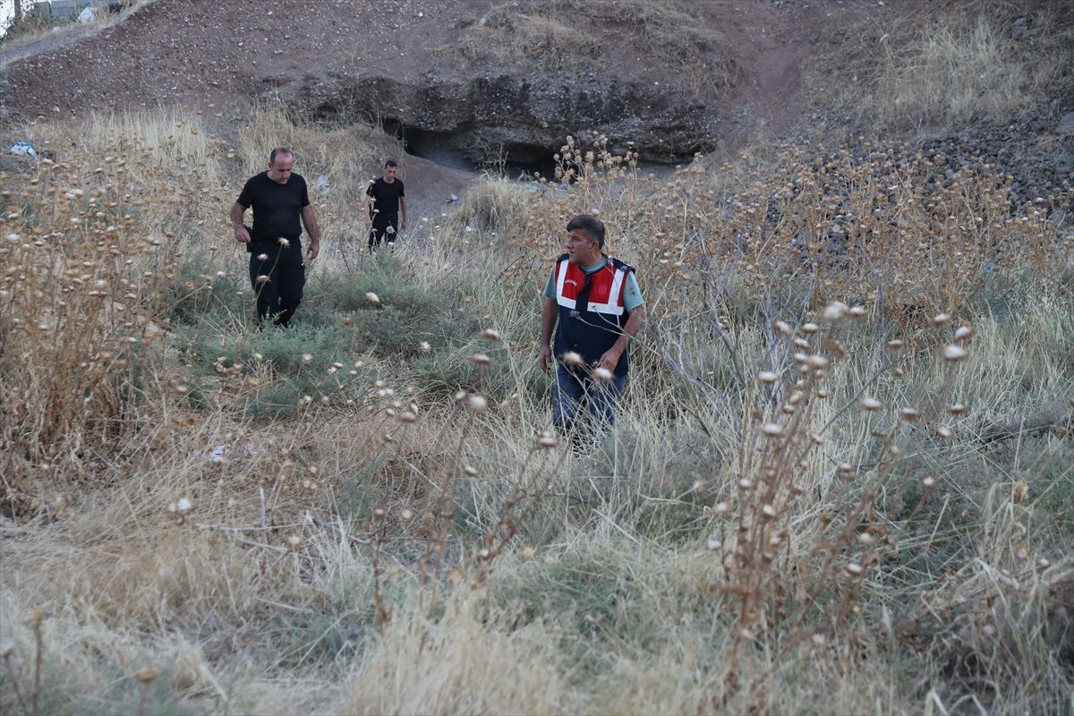 Diyarbakır'da kaybolan Narin'in evinin yakınlarında kan izleri bulunmuştu! Yeni gelişme, valilik açıkladı