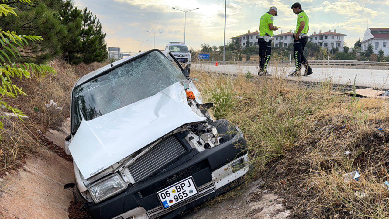 Kırıkkale'de işçi servisi ile otomobil çarpıştı: Yaralılar var