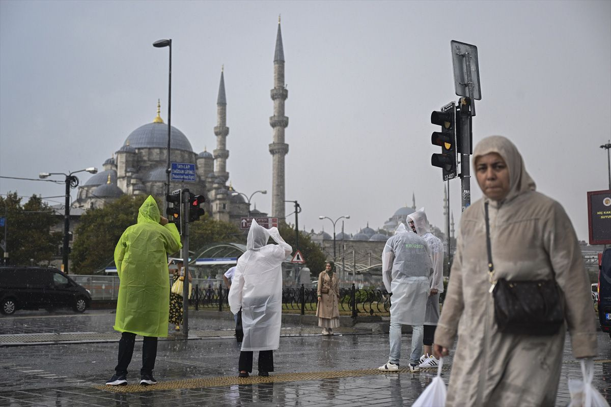 Meteoroloji son raporu paylaştı, gök görültülü sağanak uyarısı! İstanbul, Ankara, İzmir...