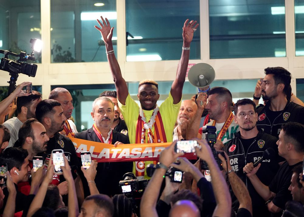 Victor Osimhen, Galatasaray için İstanbul'a geldi