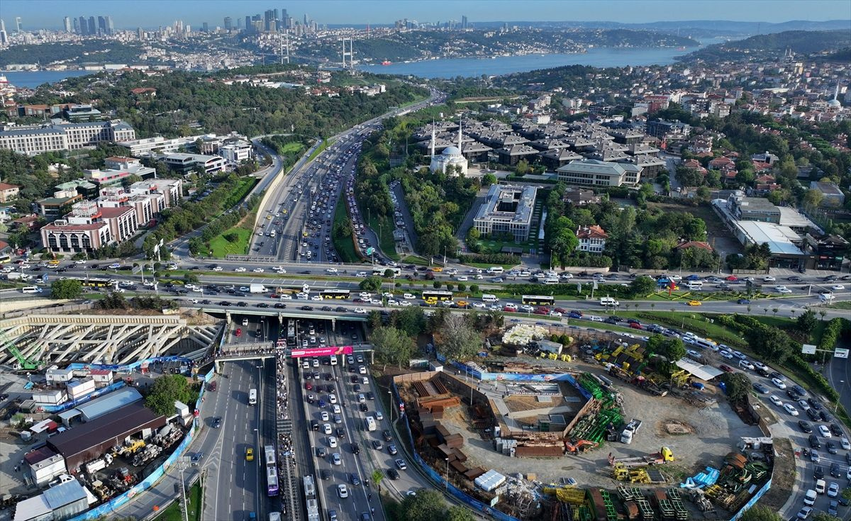 İstanbul'da trafik durma noktasına geldi!