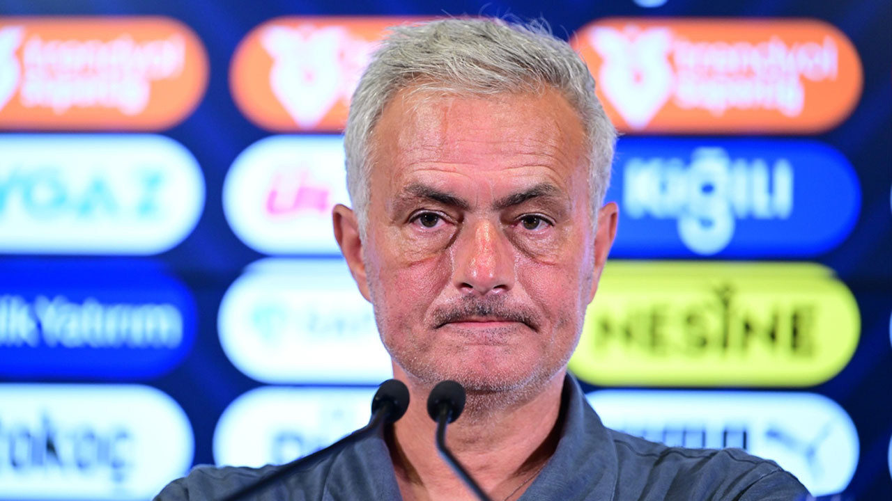 Jose Mourinho'dan önemli açıklamalar Kostic, Osimhen, Galatasaray ve hakemler