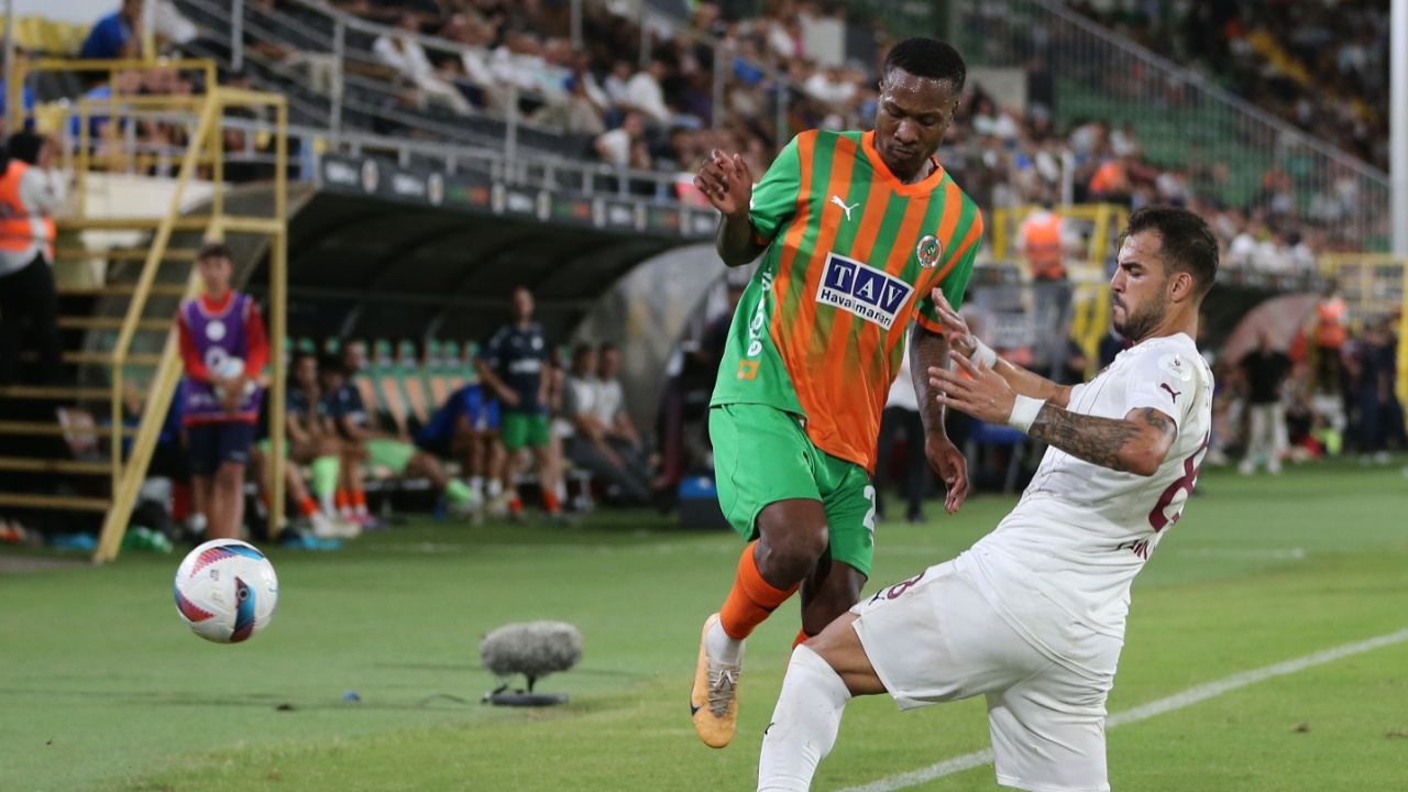 Alanyaspor - Hatayspor karşılaşmasında gol sesi çıkmadı