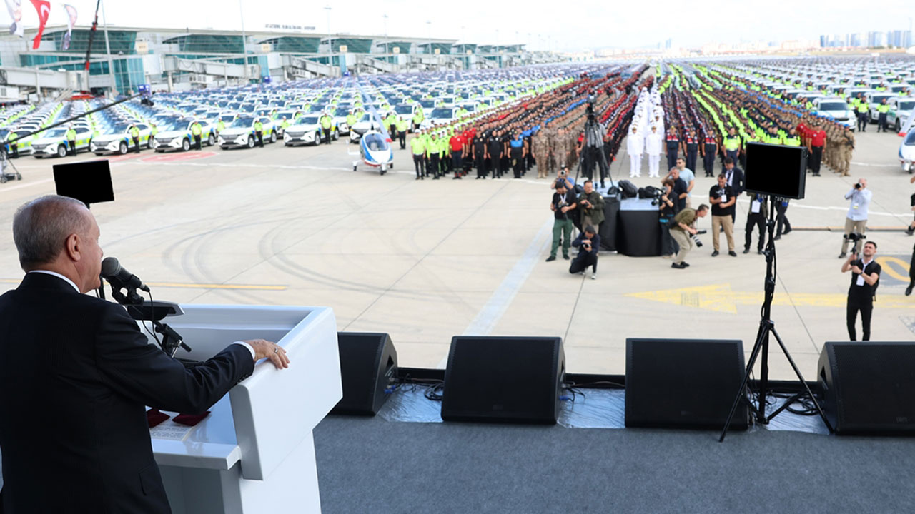 Cumhurbaşkanı Erdoğan: Türkiye'nin huzurundan en ufak bir taviz veremeyiz