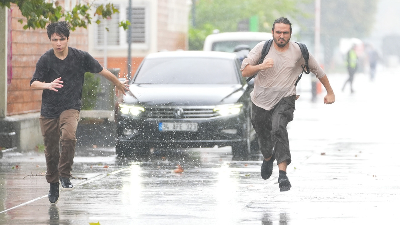 Meteoroloji sağanak yağış beklenen şehirleri açıkladı! Hafta sonu planı olanlar dikkat