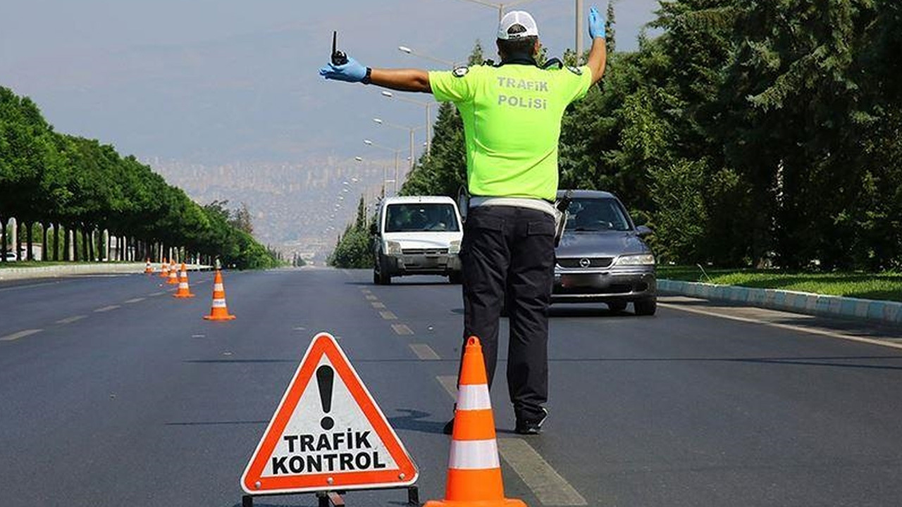 Ankara'da polisin "dur" ihtarına uymayan şüpheli etkisiz hale getirildi