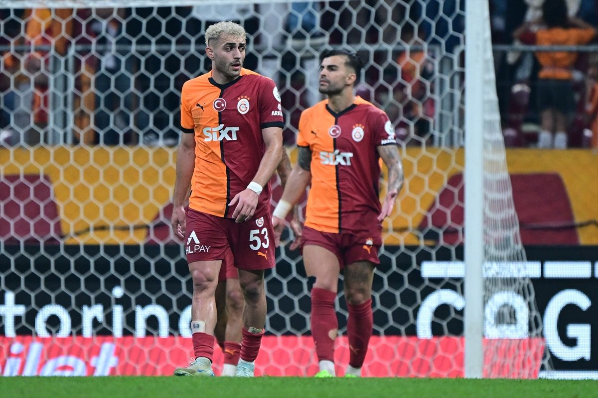 Okan Buruk hakemi bu sözlerle tehdit etti! Galatasaray-Kasımpaşa maçına damga vuran an...