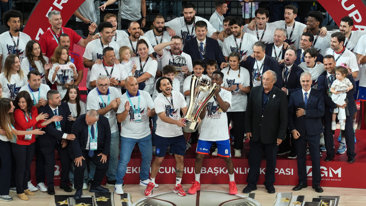 37. Erkekler Cumhurbaşkanlığı Kupası Anadolu Efes'in