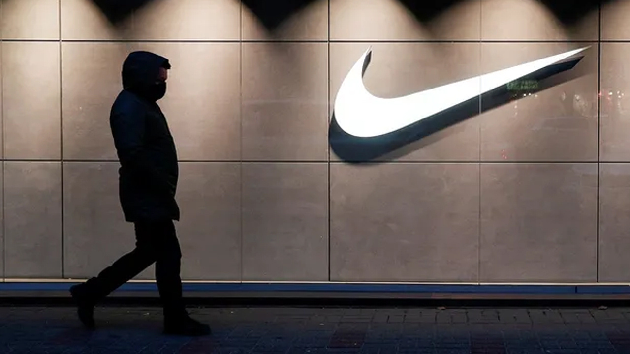 Nike, COVID'den bu yana en sert satış düşüşünü yaşayacak