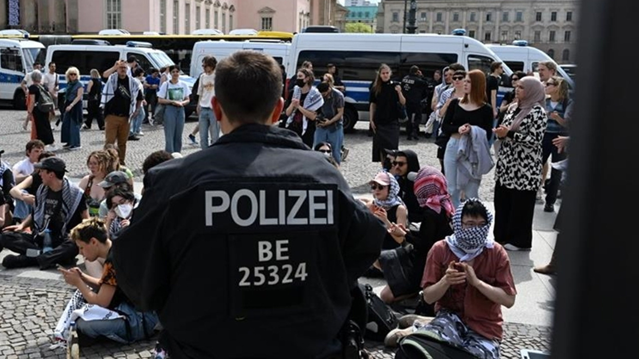 Frankfurt'ta Filistin'e destek gösterisi yasaklandı