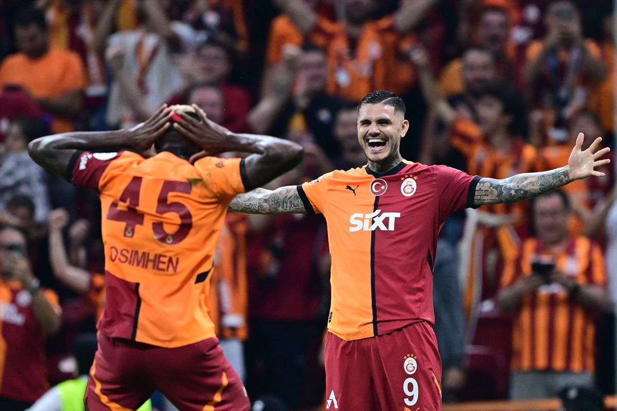 Galatasaray'da Victor Osimhen depremi! 1-2 hafta yok deniyordu, taraftar yıkıldı