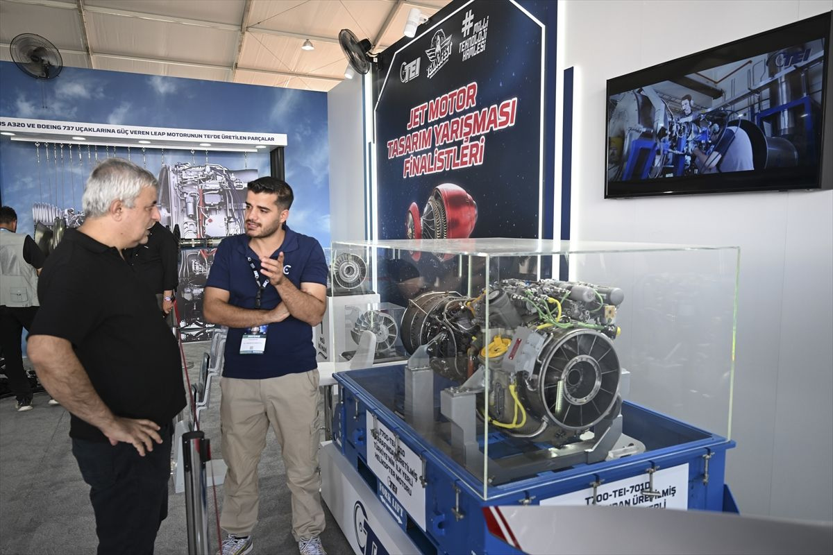 Türkiye'nin ilk milli turbofan uçak motoru TEI-TF6000, TEKNOFEST Adana'da sergileniyor