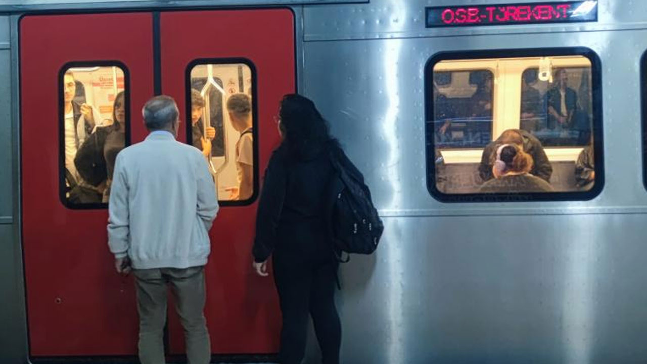 Başkentte metro hattındaki arıza nedeniyle seferler bir süre durduruldu