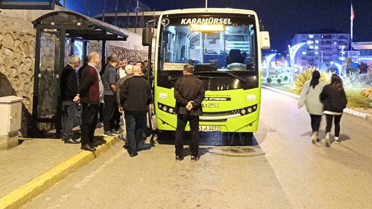 Karamürsel'de halk otobüsünde yolcuların gözü önünde bıçaklayarak öldürdü